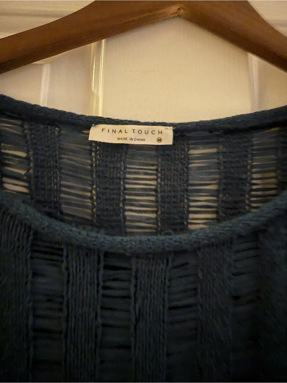 NWOT Final Touch Open-Weave Cropped Sweater in Teal Blue. Size medium. - Picture 2 of 4